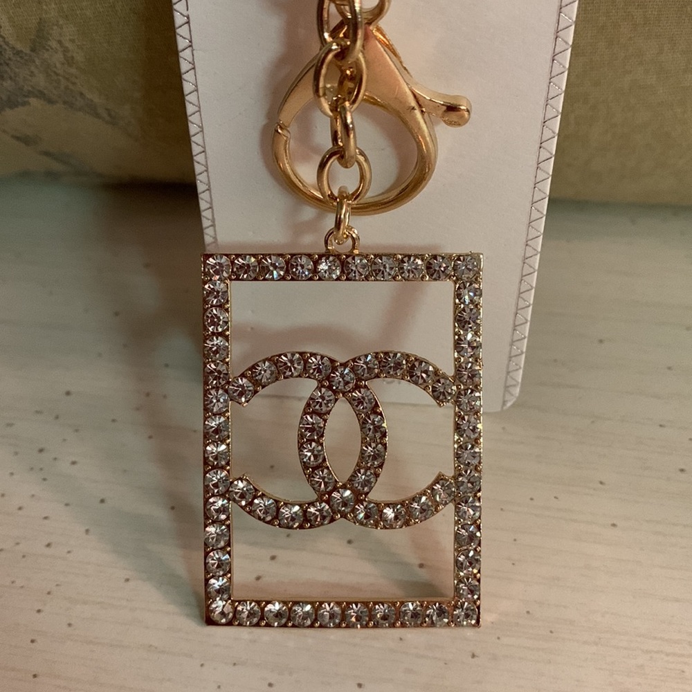 Fashion Jewelry Keyring Handbag Charm WITH clear rhinestones in GOLD - Picture 4 of 5